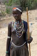 ena z kmene Tsamai, okol Key Afer. Jih,  Etiopie.