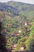 Krajina cestou z Mamasy do Rantepaa. Oblast Tana Toraja. Sulawesi, Indonsie.