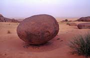 Saharské scenerie. Oblast Adrar des Ifoghas. Mali.