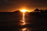 Západ slunce na ostrově Malapascua. Filipíny.