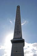 Egyptský Obelisk na Place de la Concorde, Paříž. Francie.