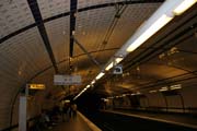 Stanice Metra, Paříž. Francie.