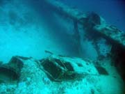 Potápění u ostrova Biak, lokalita Catalina wreck. Papua, Indonésie.
