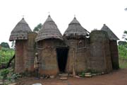 Benin - Hliněný dům etnika Somba