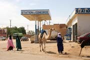 Benzínová stanice ve město Agadez. Niger.
