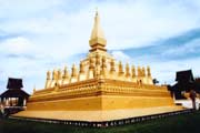 Pha That Luang - nejsvětější stupa a také Laoský národní symbol. Vientiane. Laos.