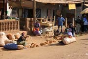 Pouliční trh ve městě N'Gaoundéré. Kamerun.