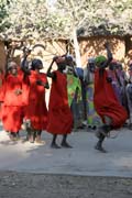 Tradin tanec. Vesnice Oudjilla. Kamerun.
