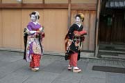Mstn eny obleen a nalen jako geji, Kjto. Japonsko.
