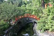 Chrám Shimogamo-jinja (Kamomioya-jinja), Kjóto. Japonsko.