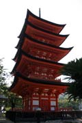 Svatyně Senjokaku - Toyokuni na ostrově Miyajima. Japonsko.