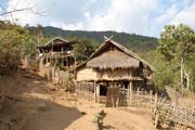 Ve vesnici etnika Akha, okolí města Kengtung. Myanmar (Barma).