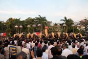 Pakalpooram (proces slon), Ernakulam Shiva Temple Festival (Ernakulathappan Uthsavam). Ernakulam, Kerala. Indie.